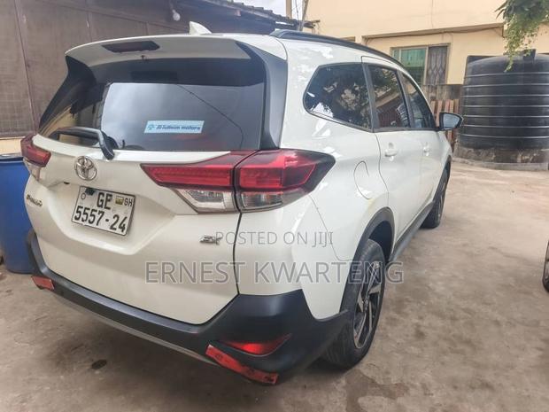 Toyota Rush 2023 White