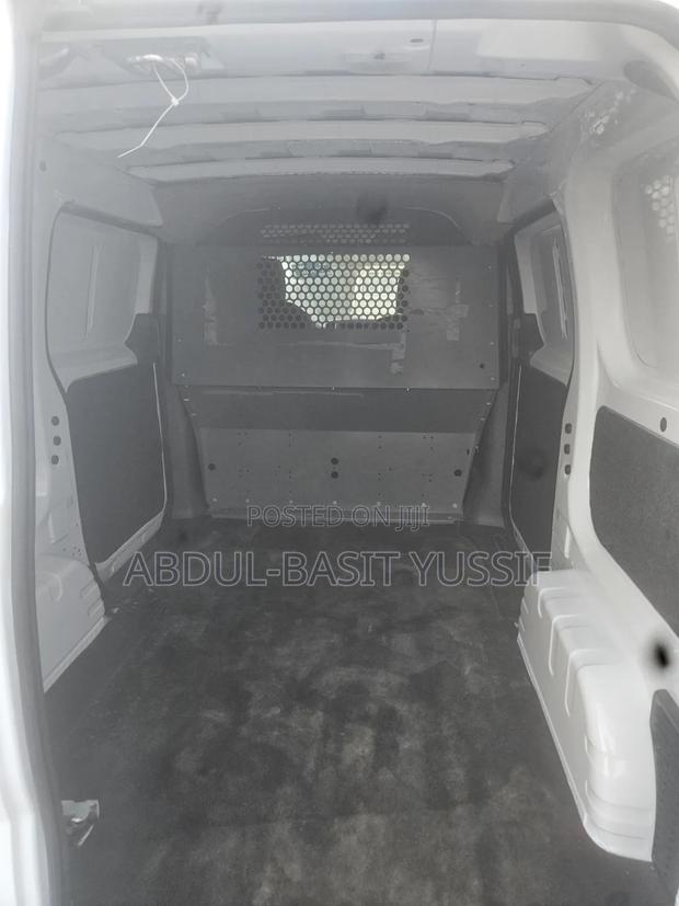 Nissan NV3500 2015 White