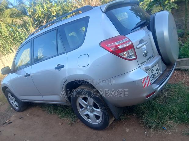 Toyota RAV4 2.5 4x4 2010 Silver