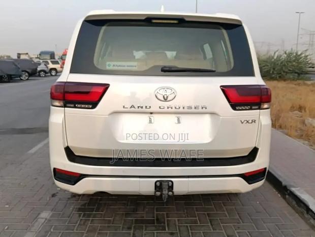 Toyota Land Cruiser Cygnus 4.7 2007 White
