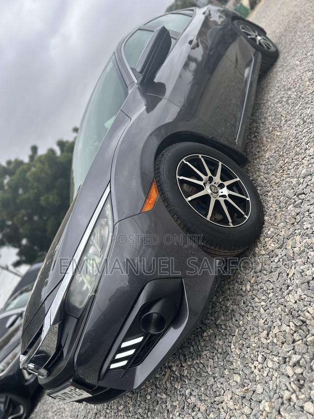 Honda Civic 2016 Gray