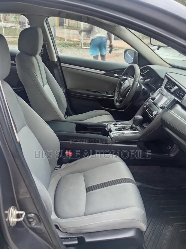 Honda Civic LX 4dr Sedan (2.0L 4cyl) 2016 Silver