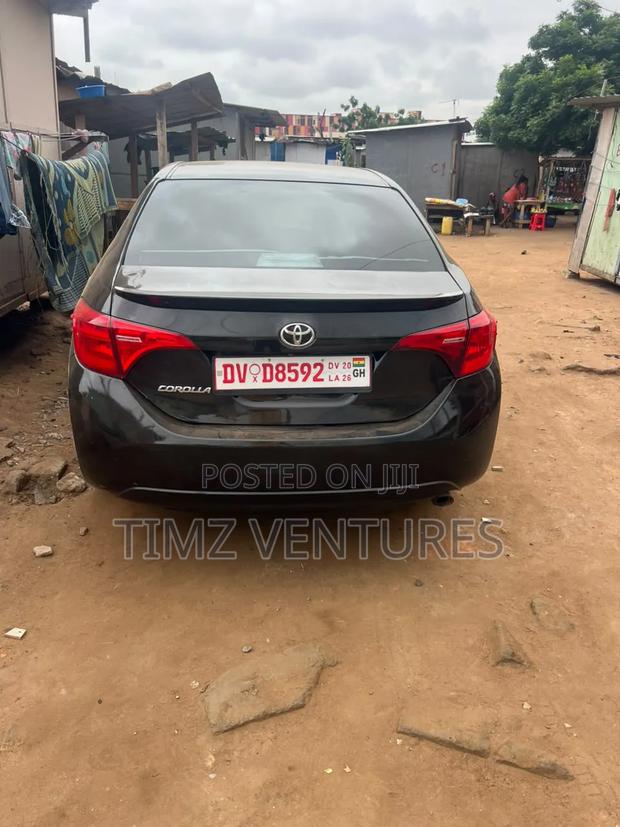Toyota Corolla 2017 Black