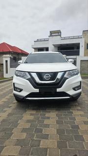 Nissan X-Trail 2019 White for sale