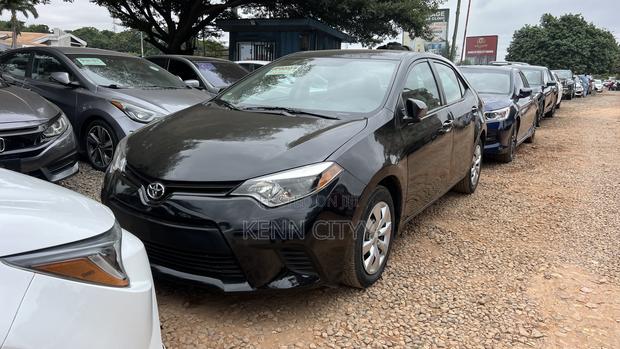 Toyota Corolla LE 4dr Sedan (1.8L 4cyl CVT) 2016 Black