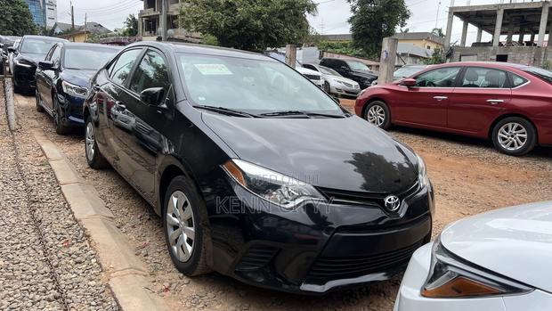 Toyota Corolla LE 4dr Sedan (1.8L 4cyl CVT) 2016 Black