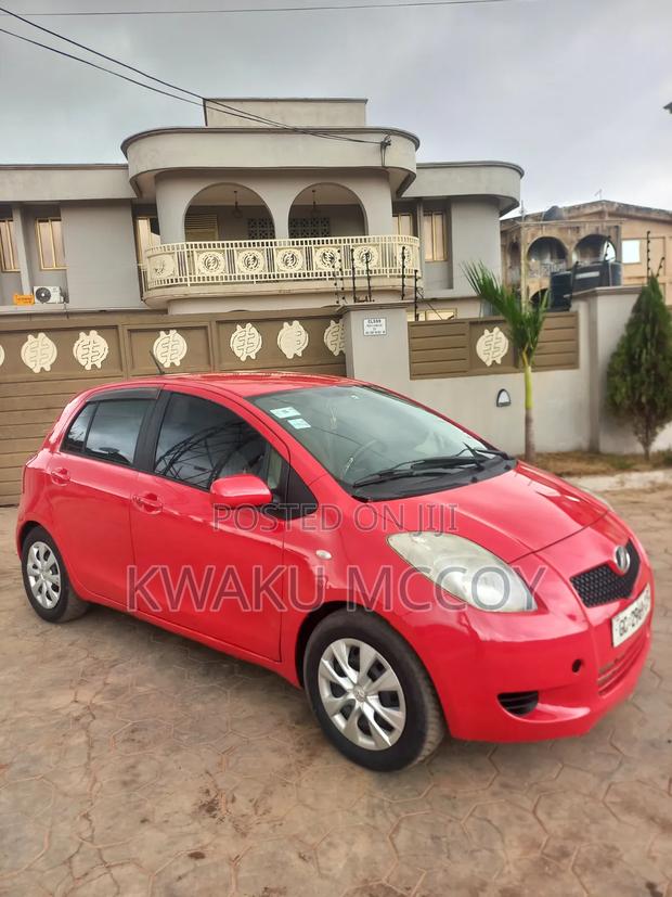 Toyota Vitz 1.5 FWD 3dr 2010 Red
