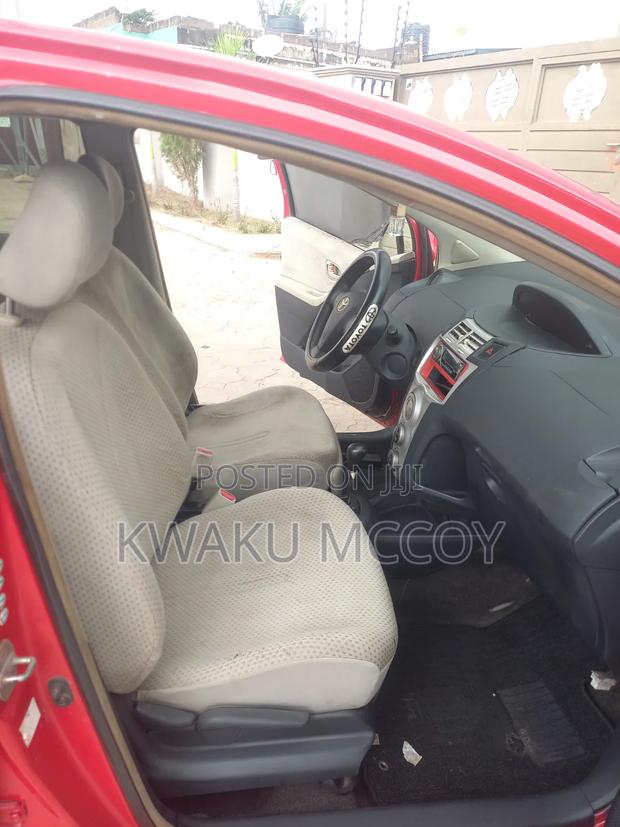 Toyota Vitz 1.5 FWD 3dr 2010 Red