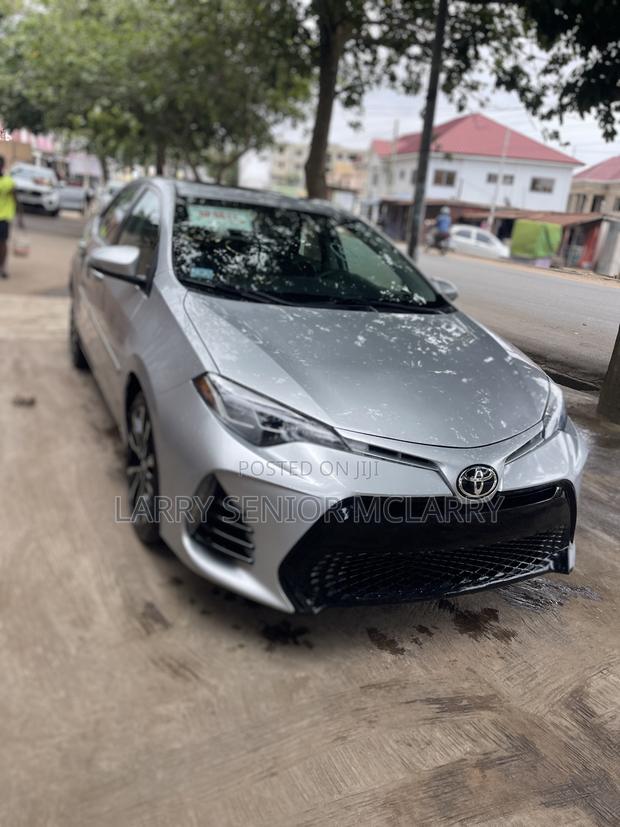 Toyota Corolla XSE 4dr Sedan (1.8L 4cyl CVT) 2017 Silver