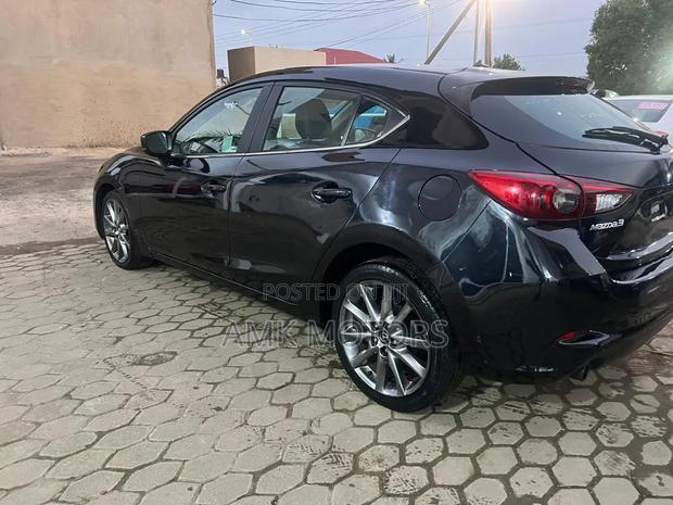 Mazda 3 2018 Black