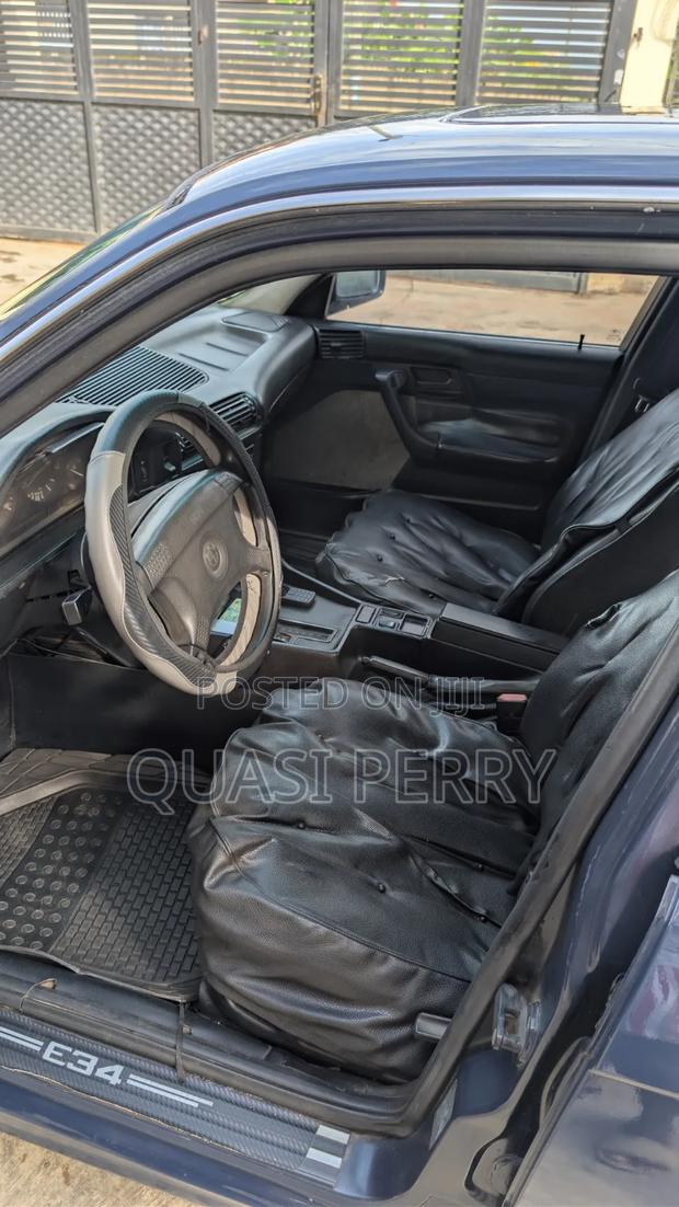 BMW 525i 1995 Blue