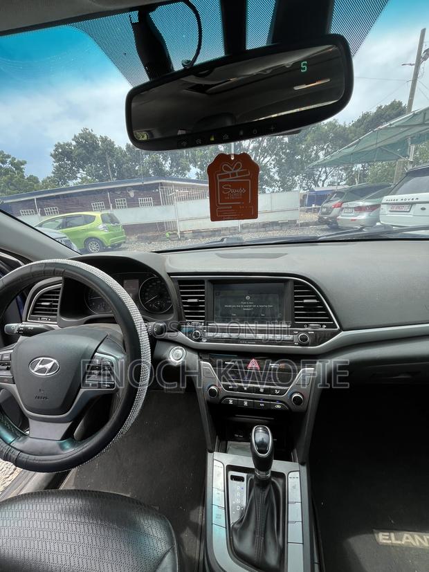 Hyundai Elantra Limited 2018 Blue