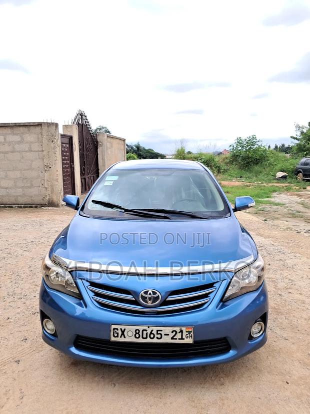 Toyota Corolla 2013 Blue