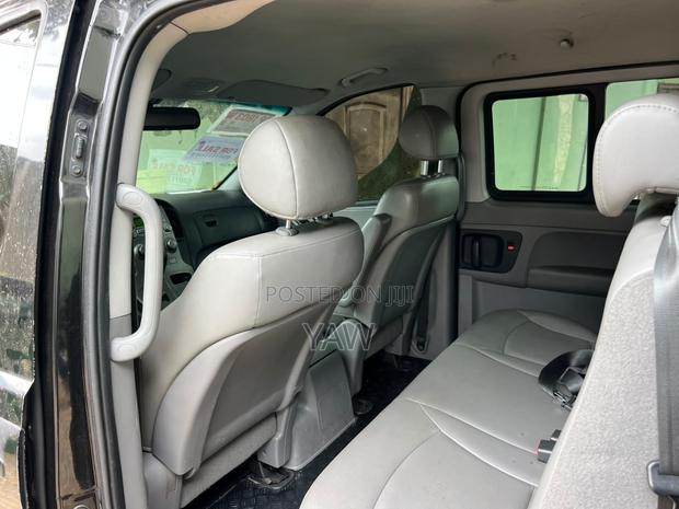Hyundai H300 2014 Black