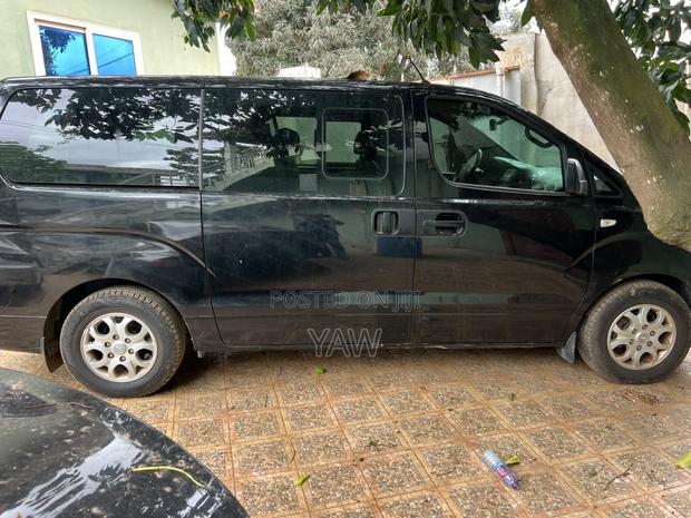Hyundai H300 2014 Black