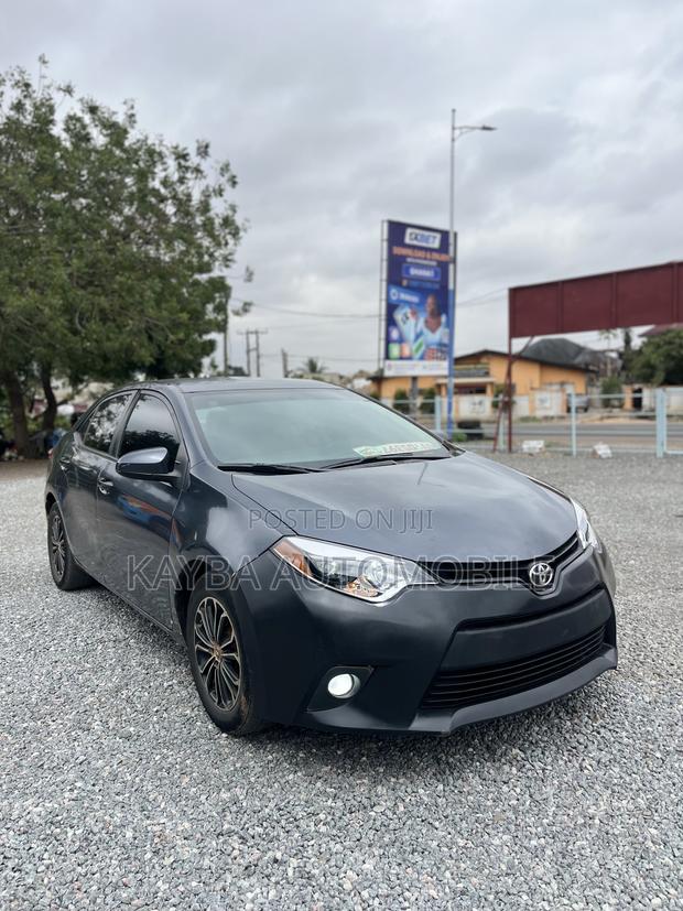 Toyota Corolla 2016 Gray