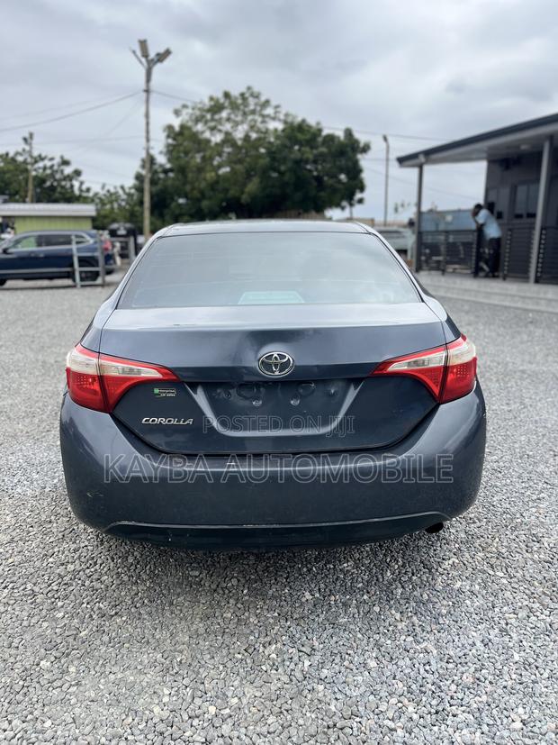 Toyota Corolla 2016 Gray