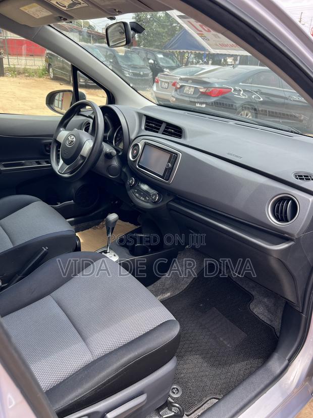 Toyota Vitz 1.3 AWD 5dr 2013 Silver
