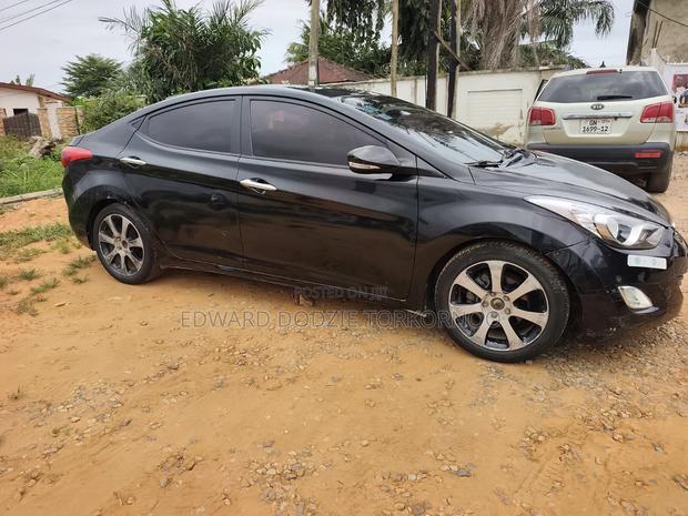 Hyundai Avante 2013 Black
