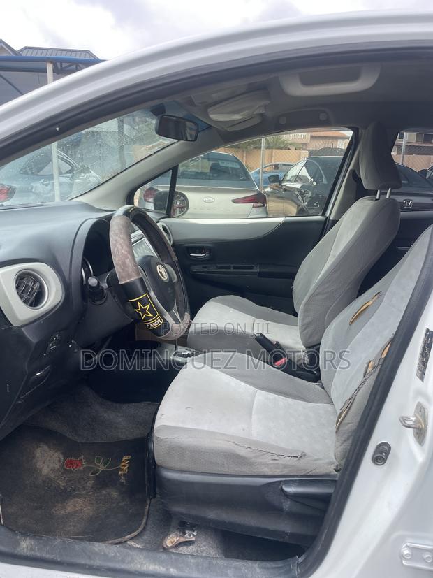 Toyota Vitz 2012 White