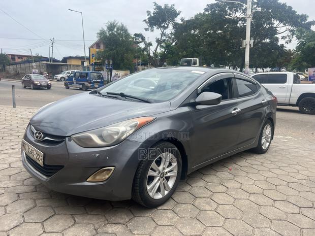 Hyundai Elantra 2013 Gray