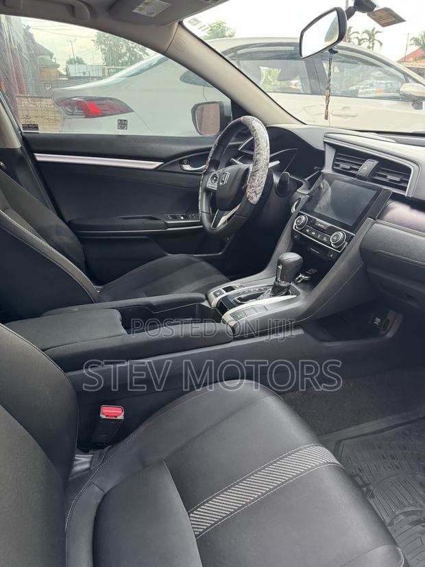 Honda Civic EX-L 4dr Sedan (1.5L 4cyl) 2016 Silver
