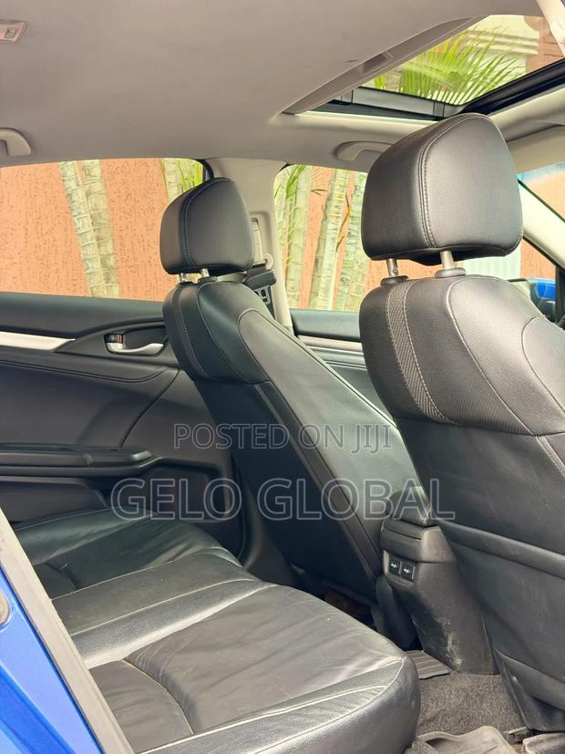 Honda Civic 2019 Blue