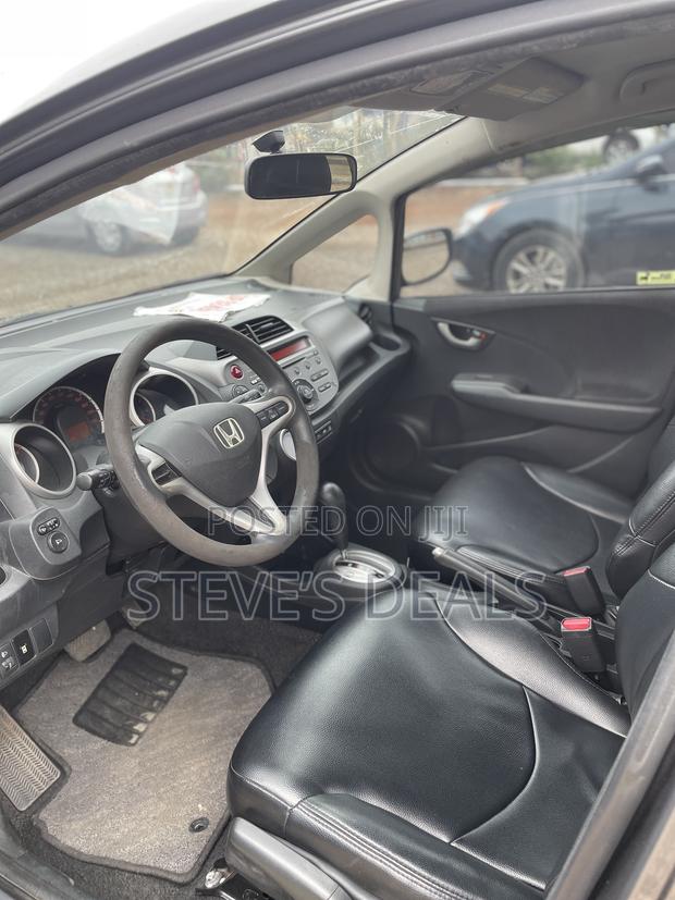 Honda Fit Automatic 2012 Gray