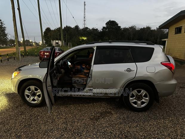 Toyota RAV4 4x4 2007 Silver