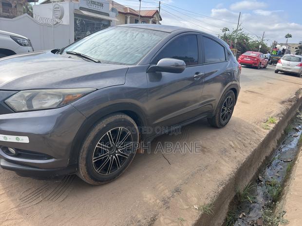Honda HR-V 4dr SUV (1.5L 4cyl CVT) 2016 Gray
