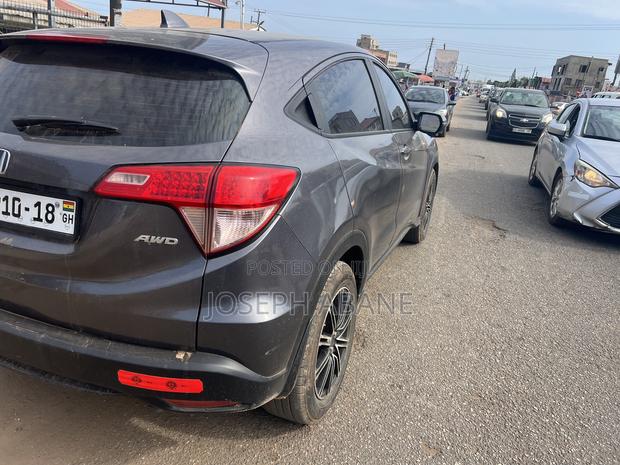 Honda HR-V 4dr SUV (1.5L 4cyl CVT) 2016 Gray