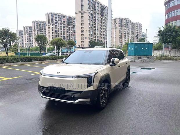 New Dongfeng Rich 6 2026 Beige