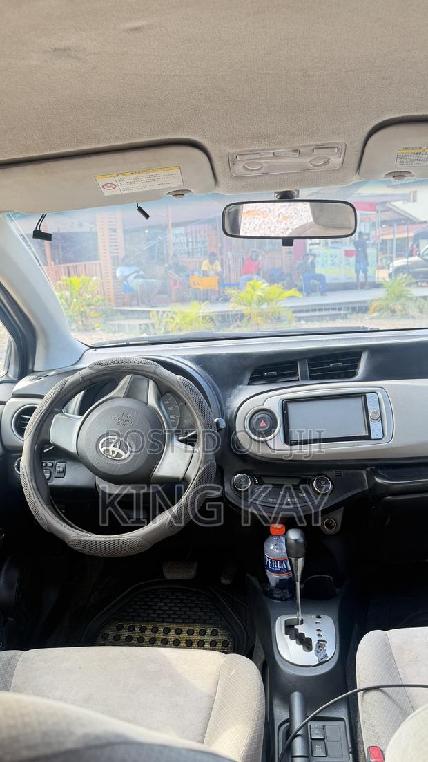 Toyota Vitz 1.0 FWD 5dr 2012