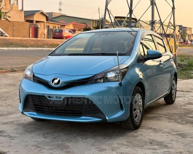 Toyota Vitz 2016 Blue
