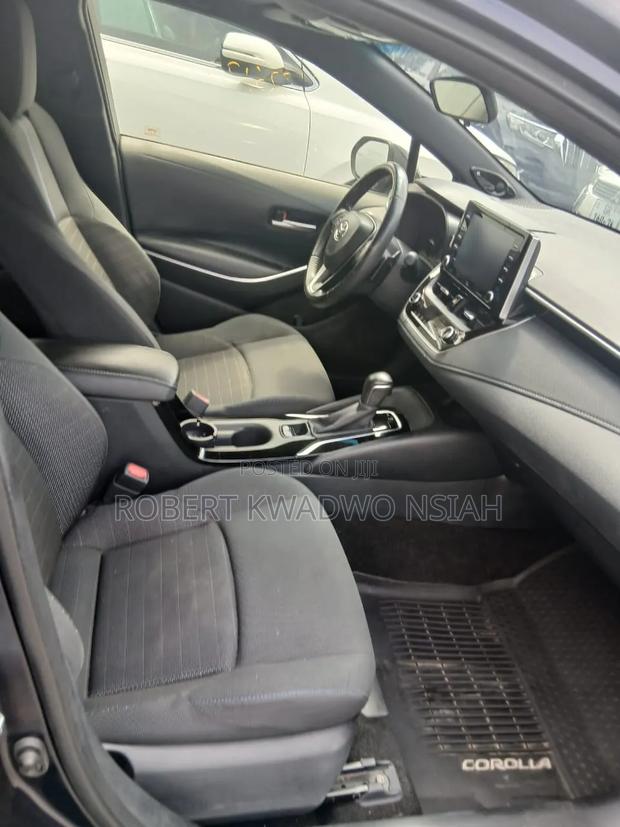Toyota Corolla SE 2021 Blue