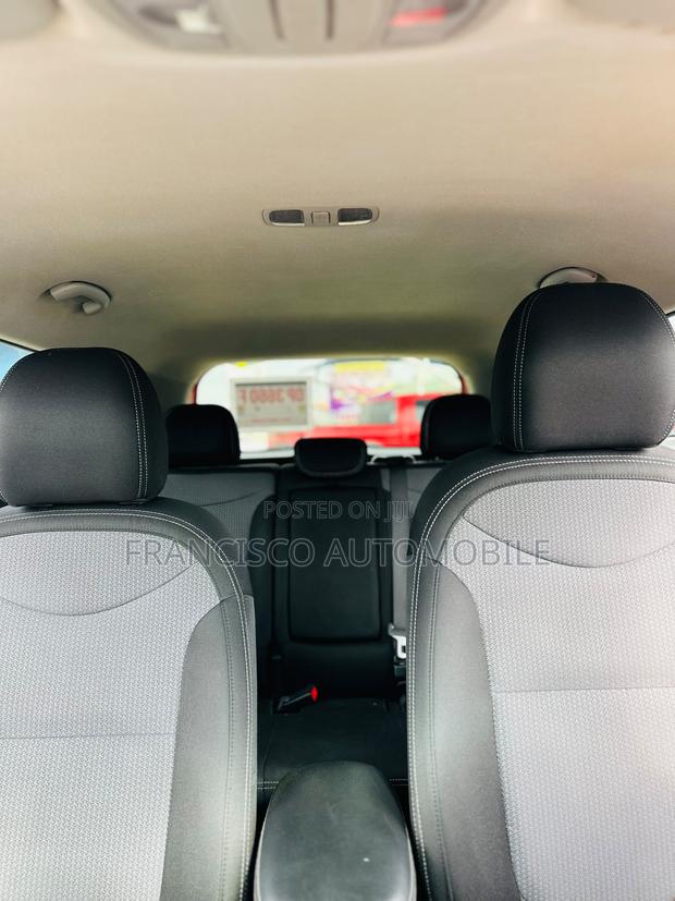 Kia Soul Base Hatchback 2017 Red