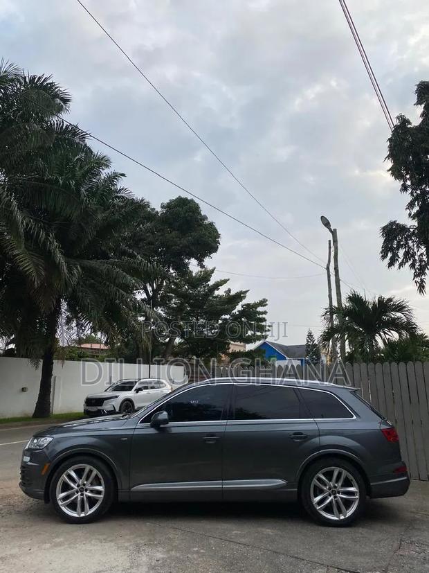 Audi Q7 3.0T Premium AWD quattro 2018 Gray