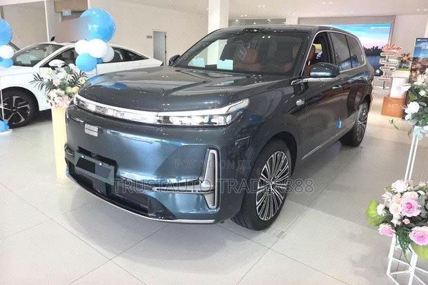 New Geely Galaxy Starshine 8 2025 Blue