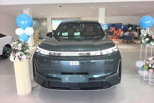 New Geely Galaxy Starshine 8 2025 Blue