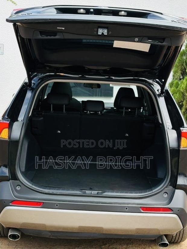 Toyota RAV4 2024 Black