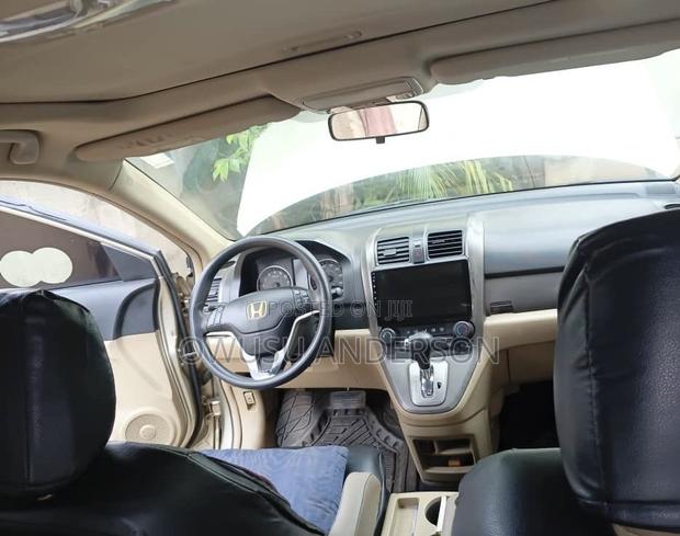 Honda CR-V 2010 Gold