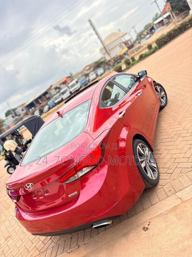 Hyundai Elantra Limited 4dr Sedan (1.8L 4cyl 6A) 2015 Red