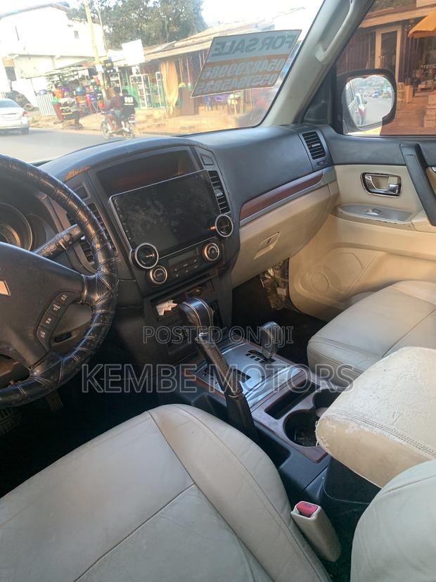 Mitsubishi Pajero 2011 Black