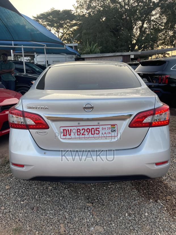 Nissan Sentra S 4dr Sedan (1.8L 4cyl CVT) 2015 Silver