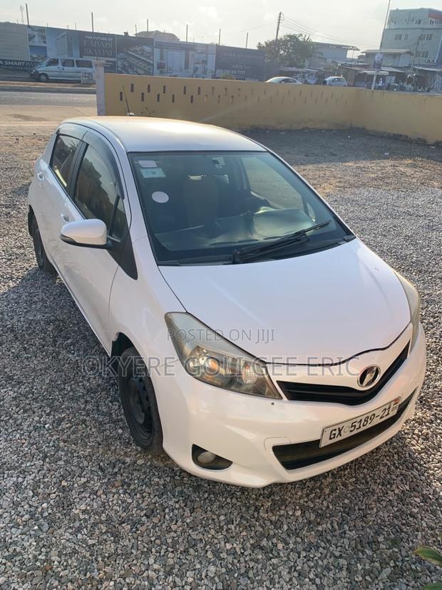 Toyota Vitz 1.3 AWD 3dr 2010 Off white