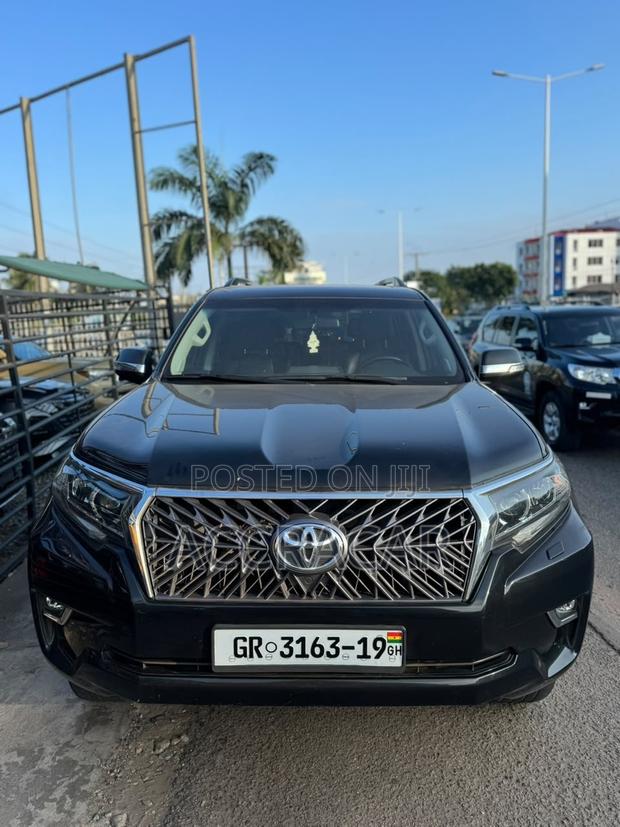 Toyota Land Cruiser Prado 2019 Black