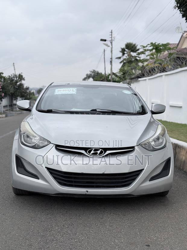 Hyundai Elantra SE Sedan FWD (1.8L 4cyl 6A) 2016 Silver