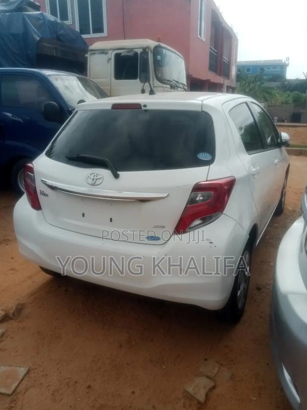 Toyota Vitz 2014 White