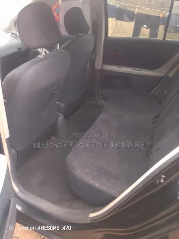 Toyota Vitz 2010 Black