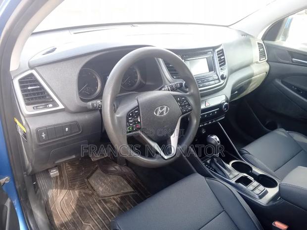Hyundai Tucson 2017 Blue